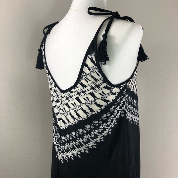 XHILARATION Tribal Shift Dress‎ - Picture 4 of 5